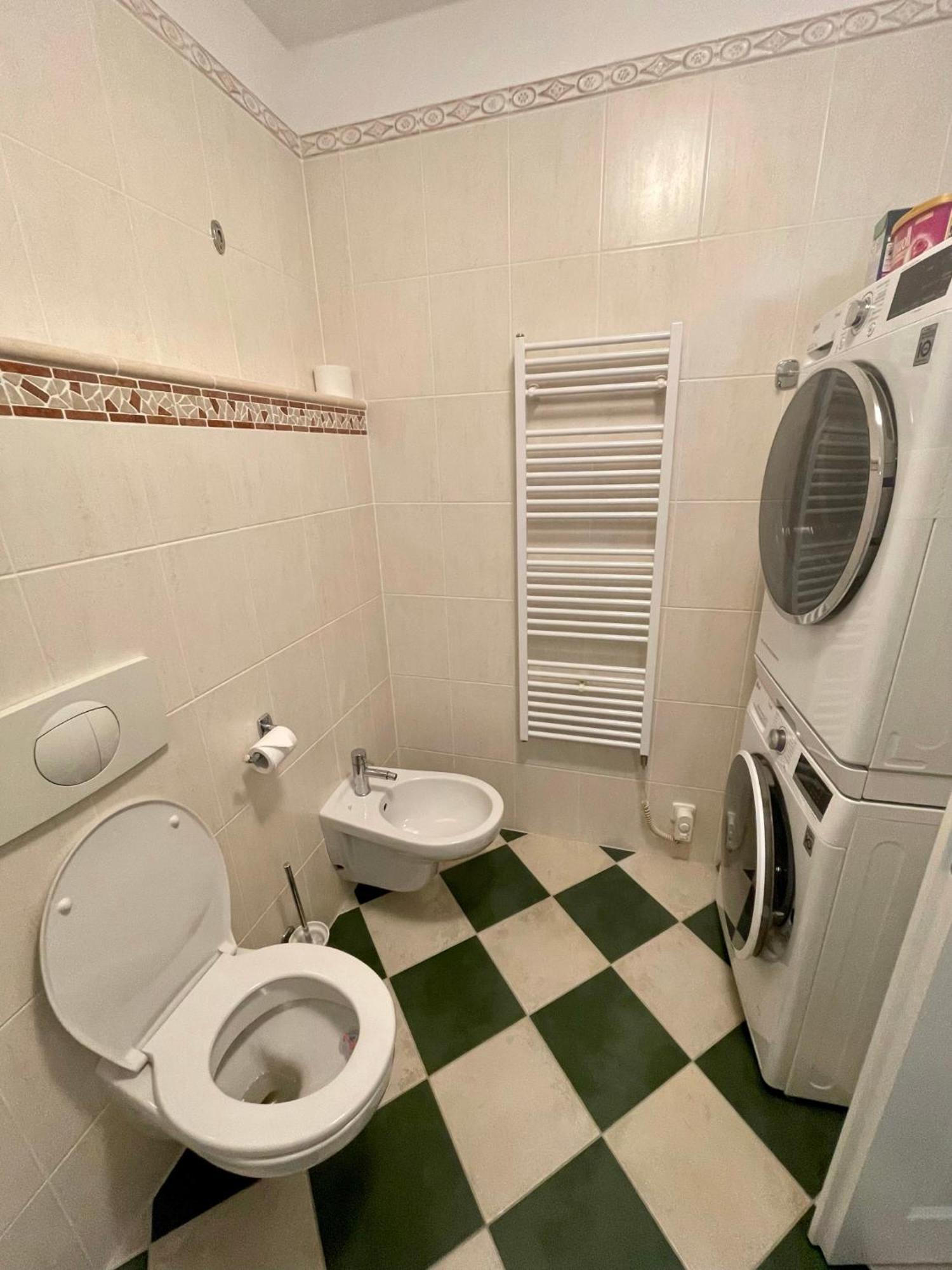 Huge Two Floor Apartment On The Park Colonnade With Free Parking For One Car, 160 Sqm Карловы Вары Экстерьер фото
